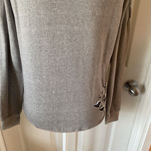 Emma Sweater Women’s Size Small Grey Cold Shoulder Crew Neck Distressed - Picture 8 of 12